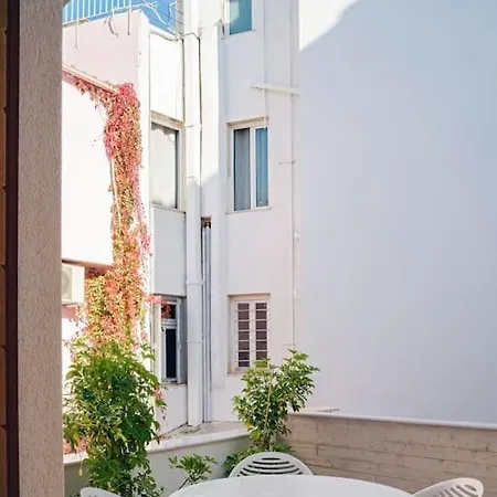 A Neoclassical Mansion In Ateny